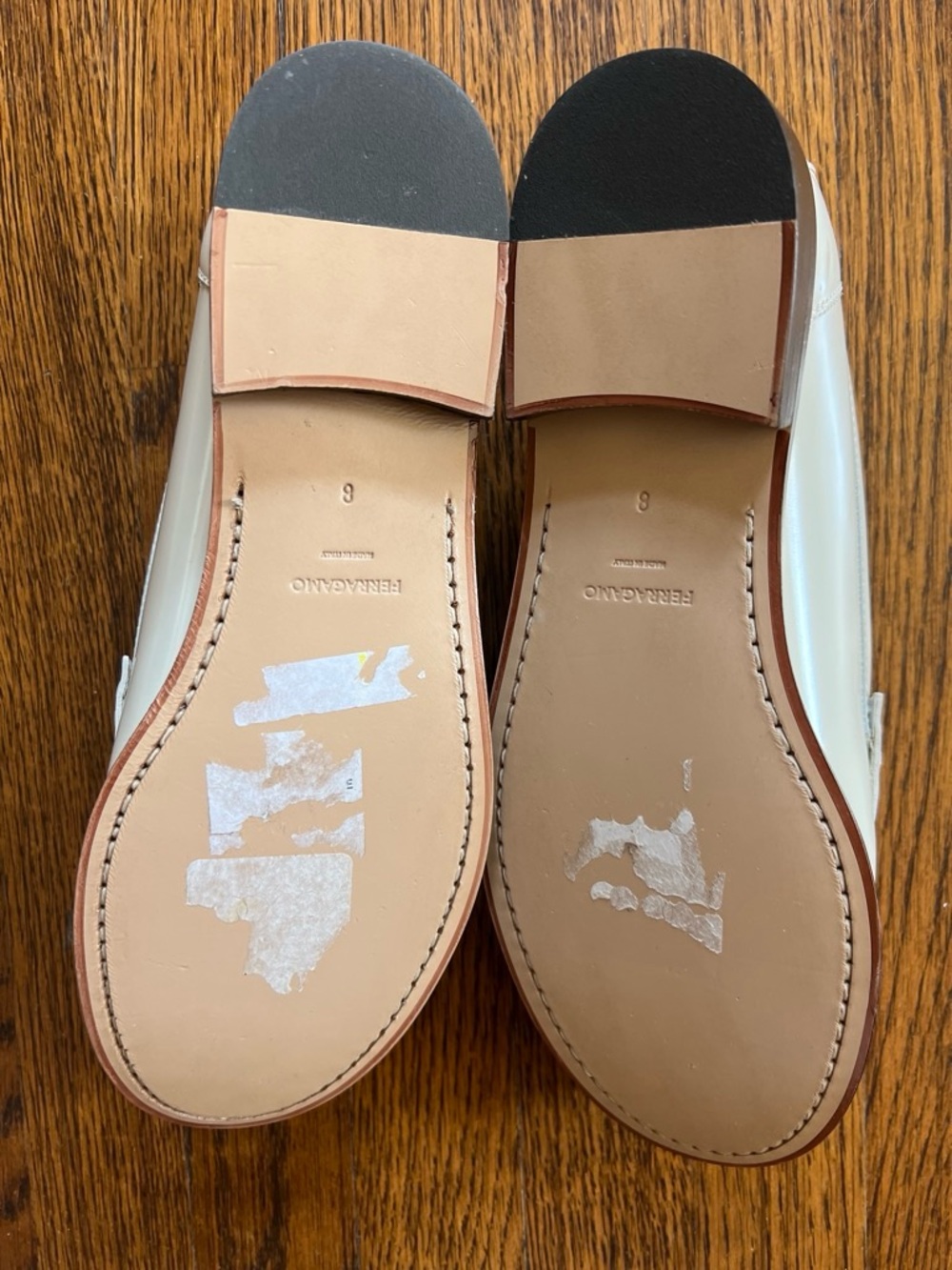Ferragamo Ivory Patent Loafers with horse bit buckle detailing. Size 8. - Picture 5 of 11